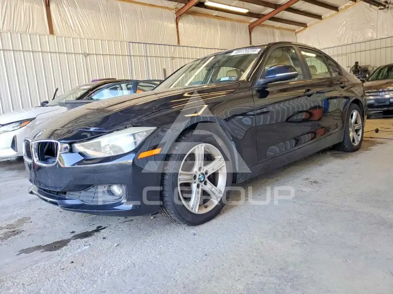 2013 BMW 320 photo