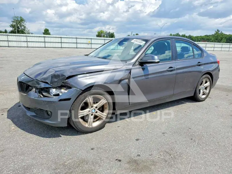 2013 BMW 320 фото