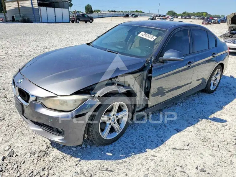 2013 BMW 320 photo