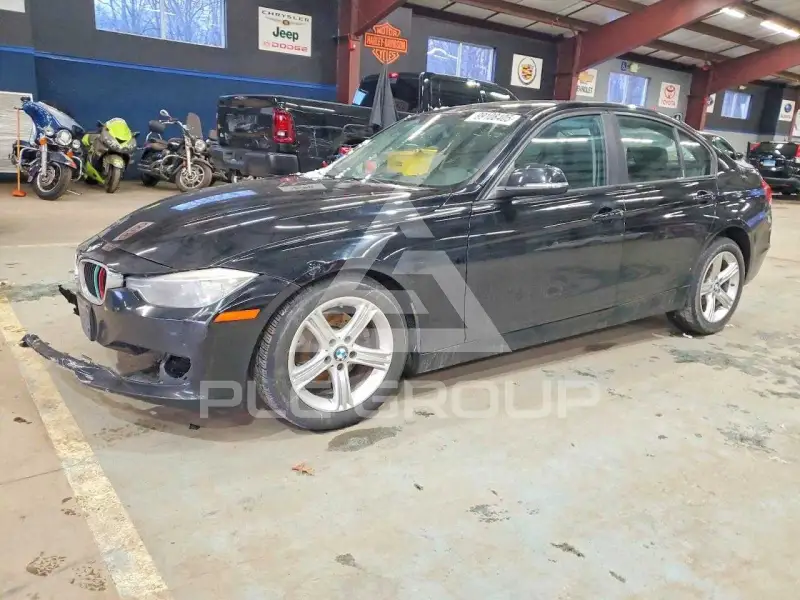 2013 BMW 320 фото