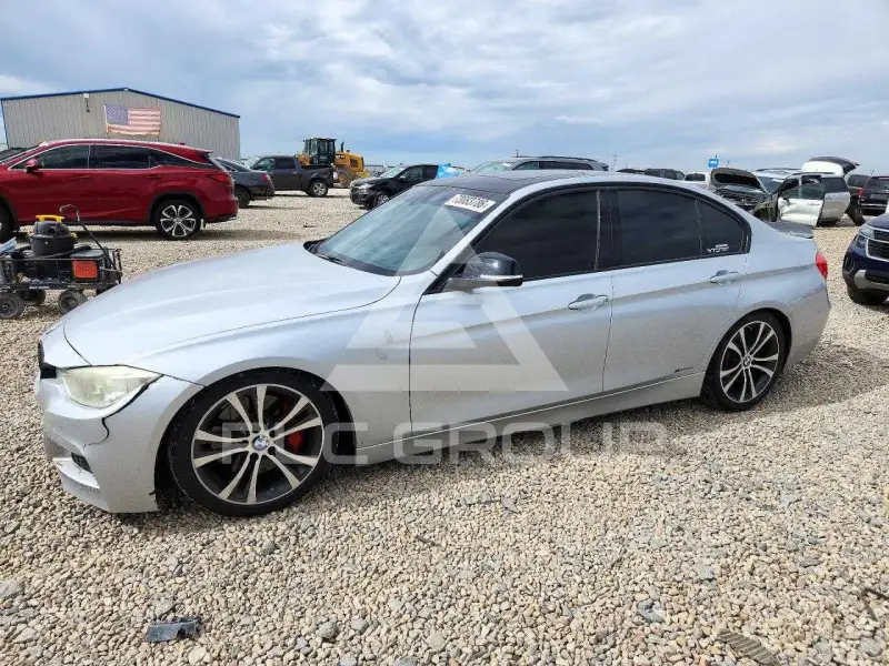 2013 BMW 335 фото