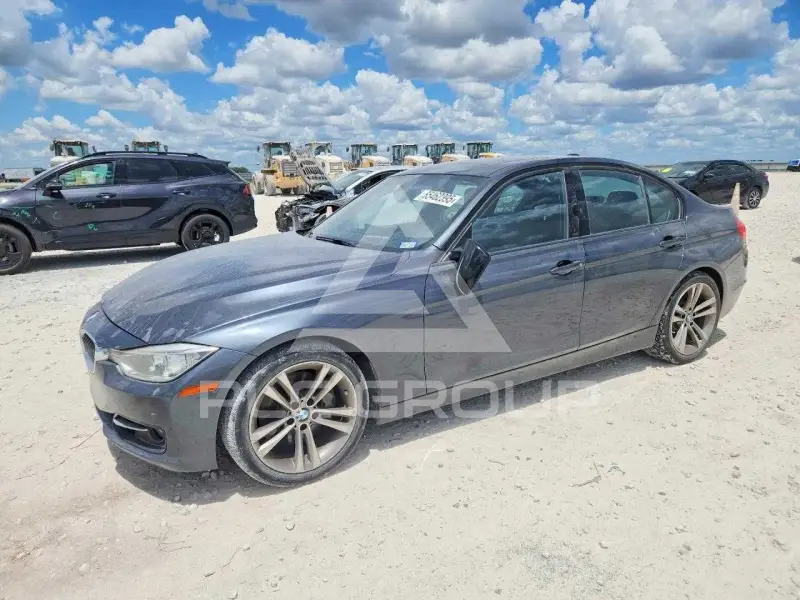 2013 BMW 335 фото