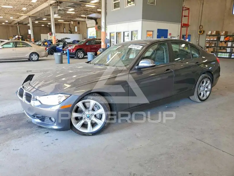 2013 BMW 335 фото