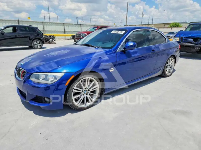 2013 BMW 335 фото