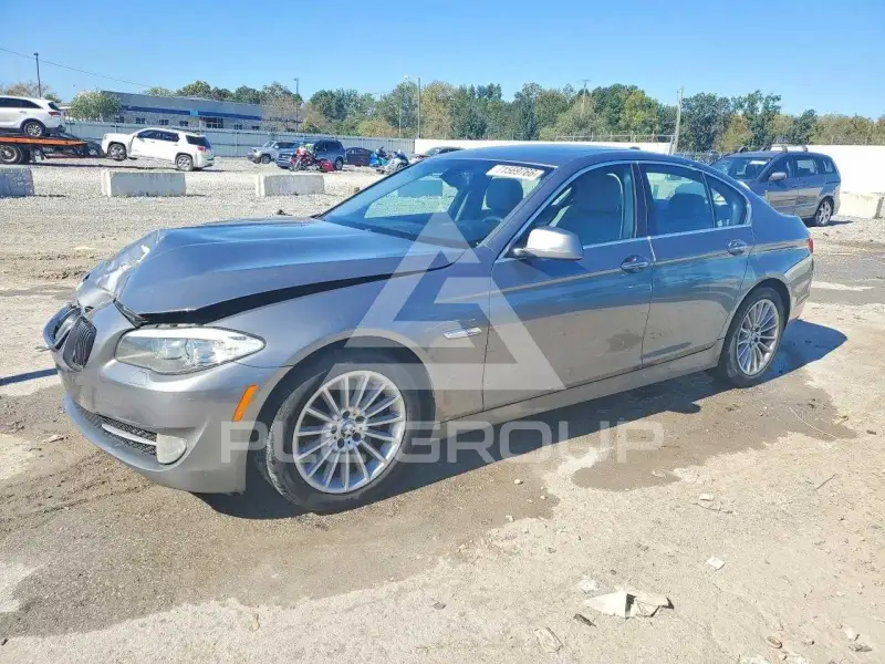 2013 BMW 535 фото