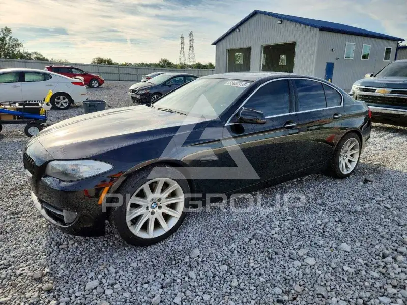 2013 BMW 535 фото