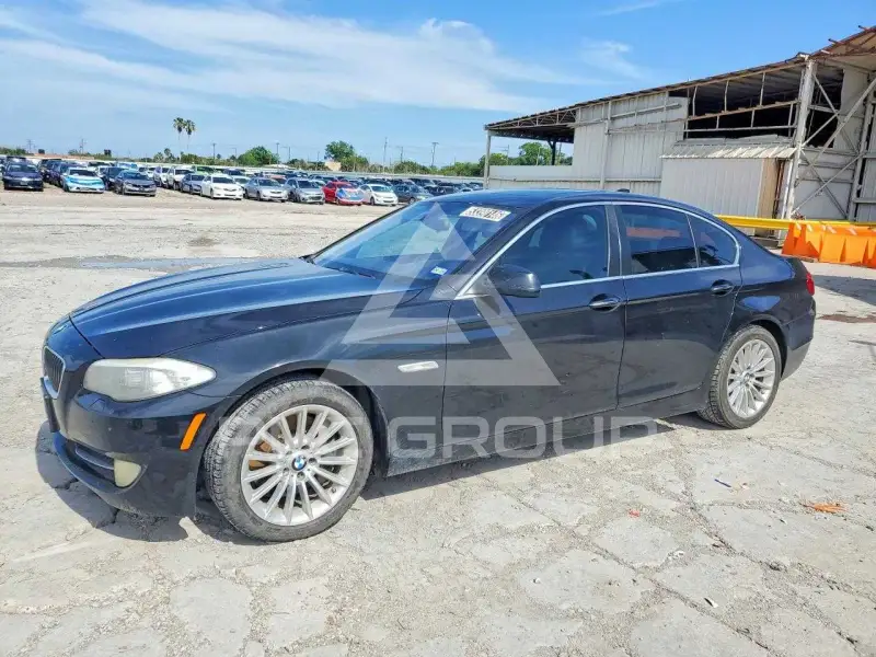 2013 BMW 535 photo