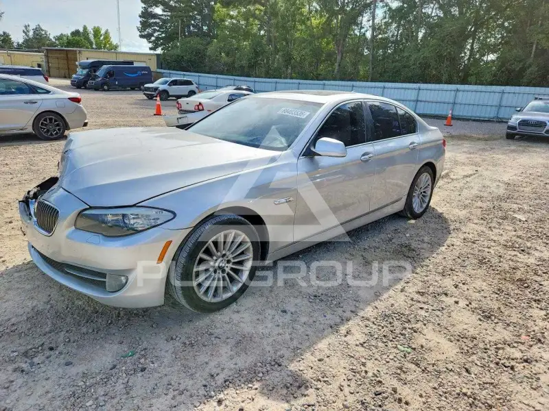 2013 BMW 535 фото