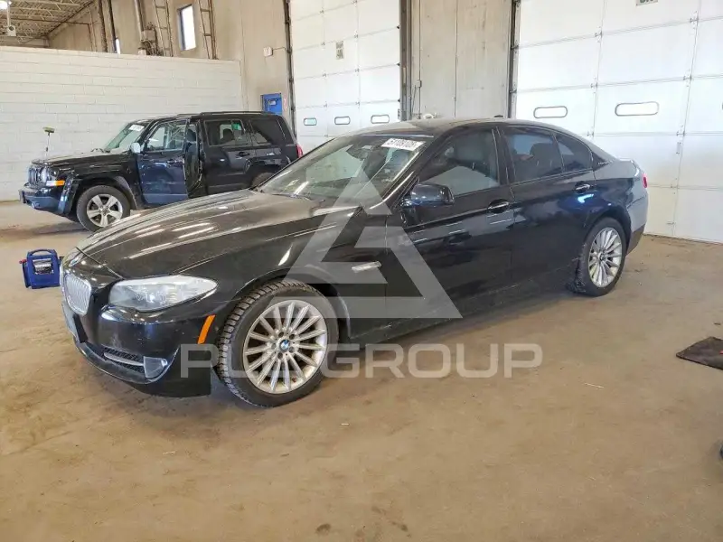 2013 BMW 535 фото