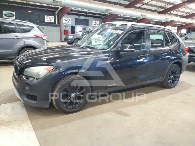 2013 BMW X1 фото