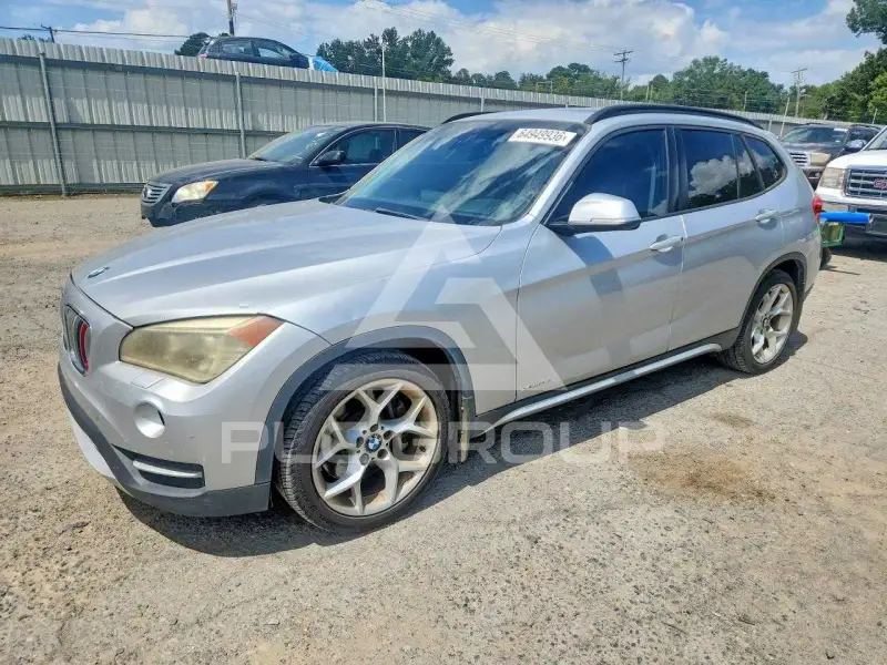 2013 BMW X1 фото