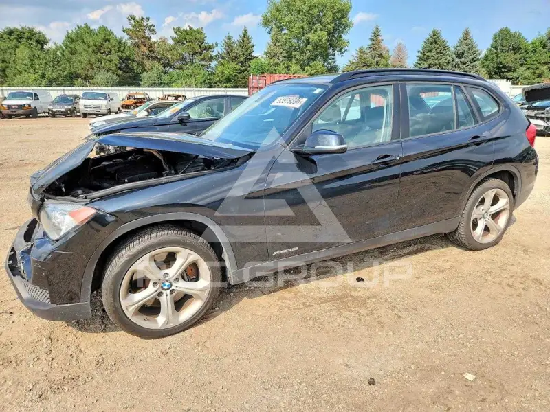 2013 BMW X1 фото