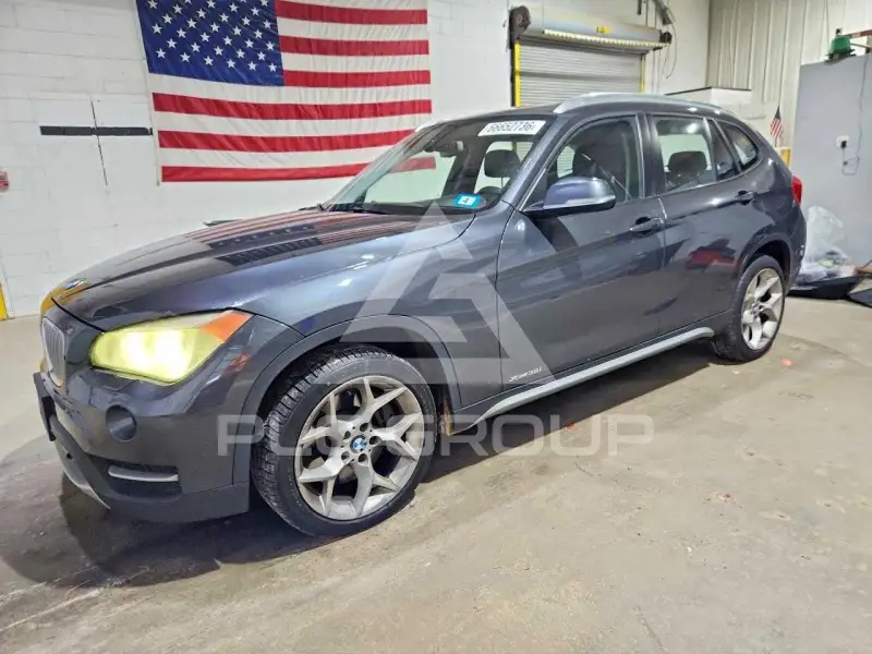 2013 BMW X1 photo