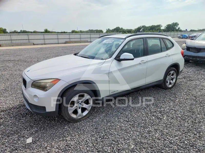 2013 BMW X1 фото