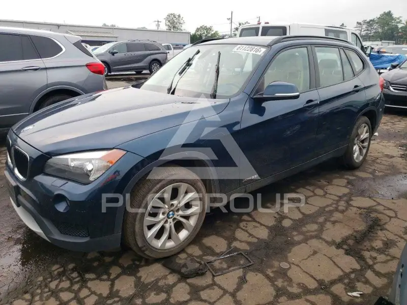 2013 BMW X1 фото