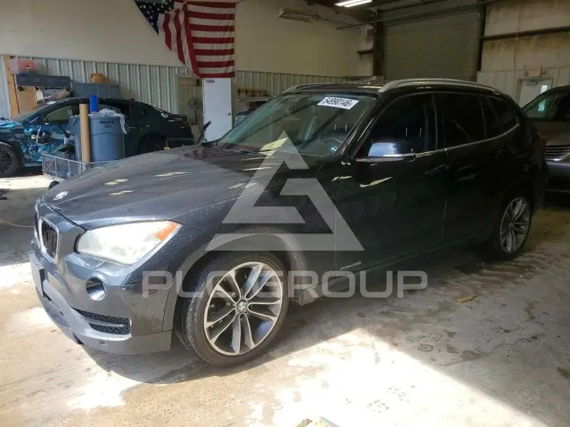 2013 BMW X1 фото