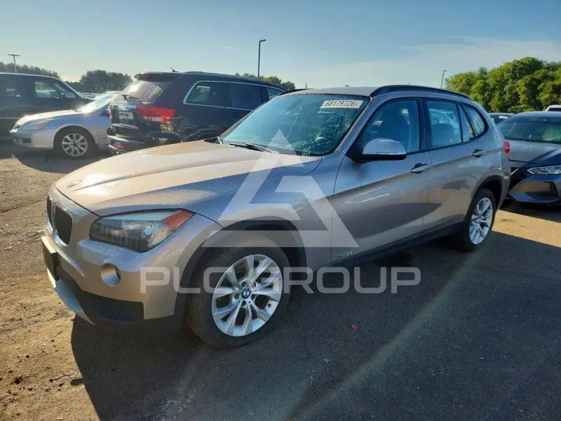 2013 BMW X1 фото