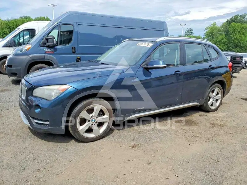 2013 BMW X1 фото