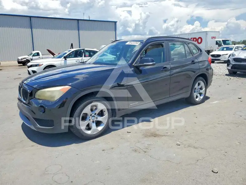 2013 BMW X1 photo