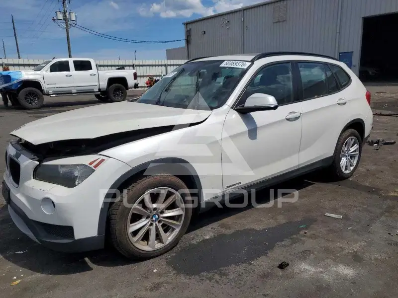 2013 BMW X1 фото