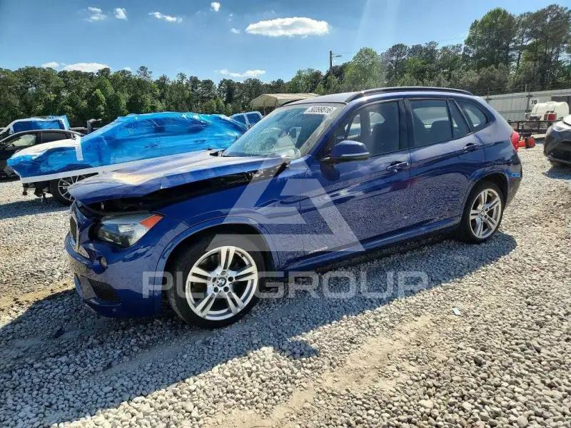 2013 BMW X1 фото