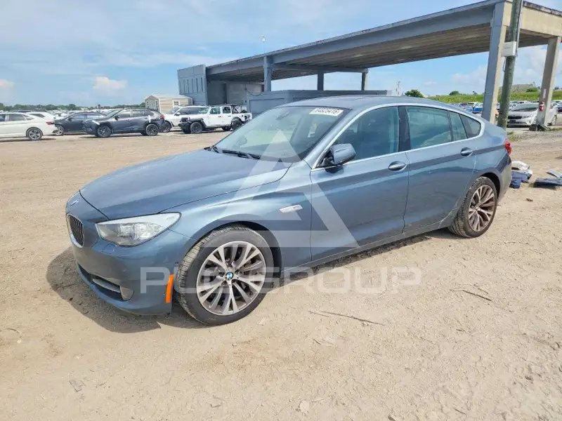 2013 BMW 550 фото