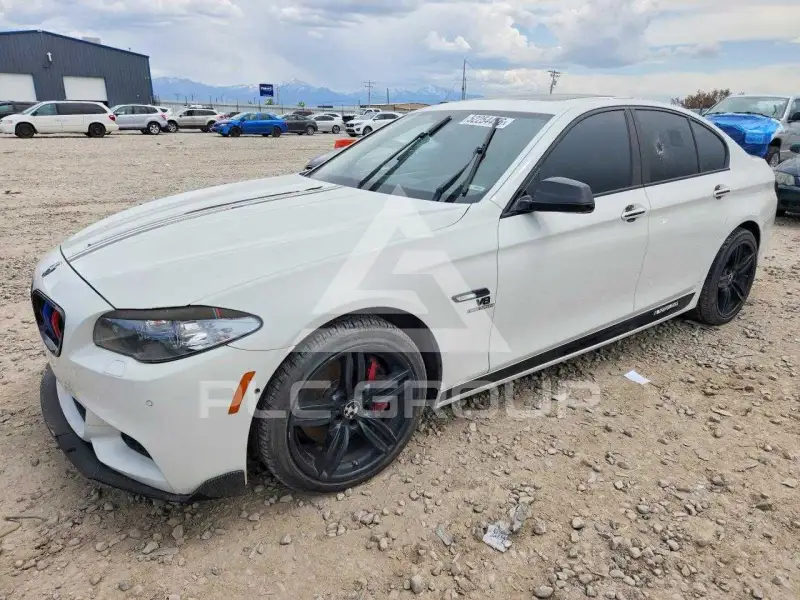 2013 BMW 550 фото