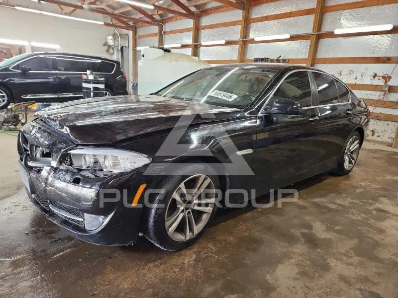 2013 BMW 550 photo