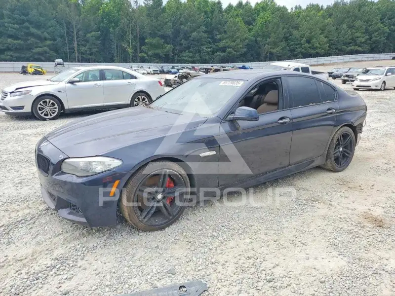 2013 BMW 550 photo
