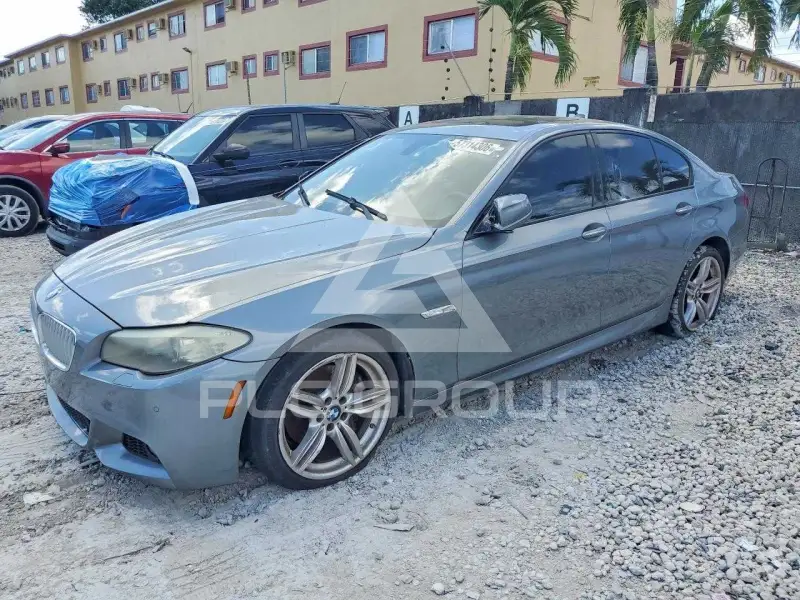 2013 BMW 550 photo