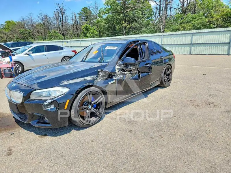 2013 BMW 550 фото