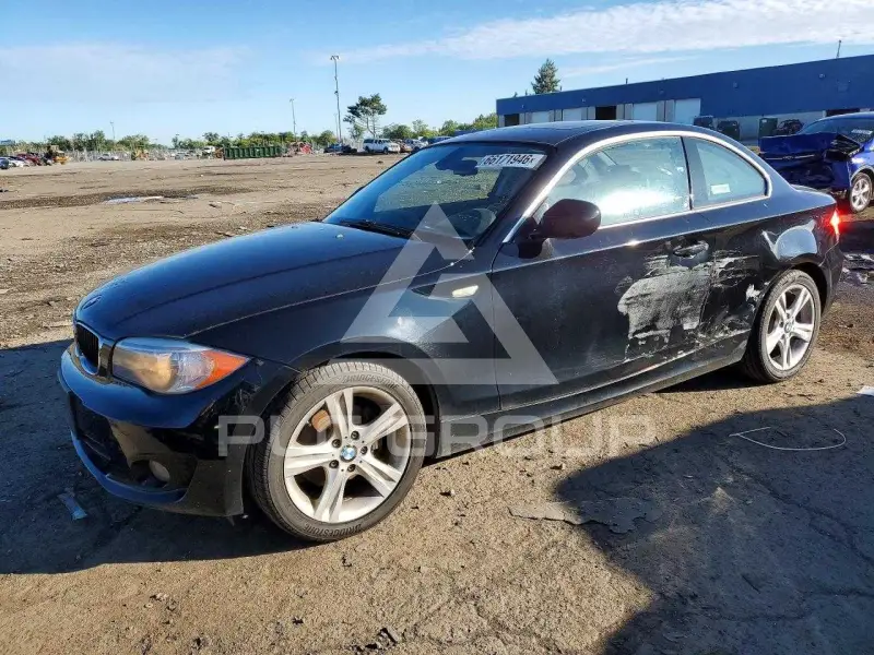 2013 BMW 128 photo