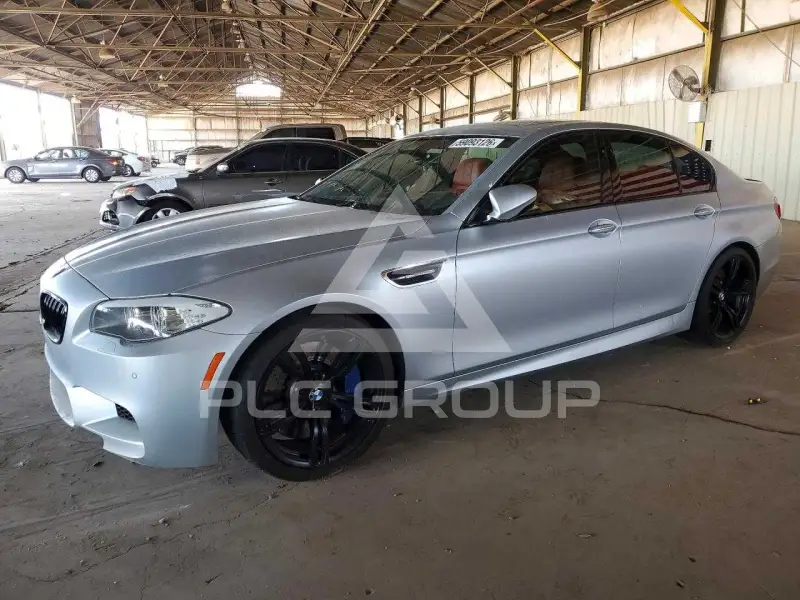 2013 BMW M5 photo