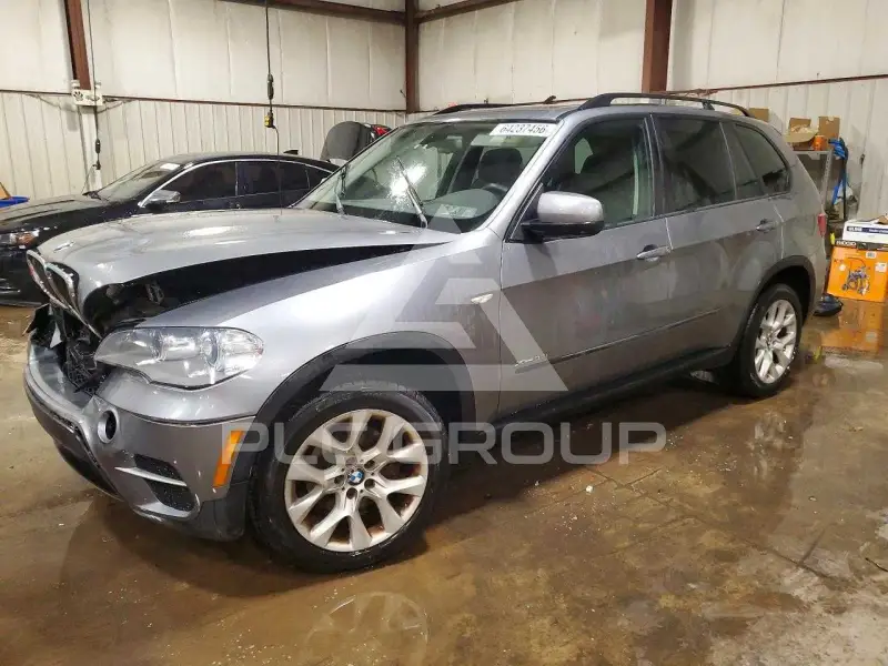 2013 BMW X5 фото