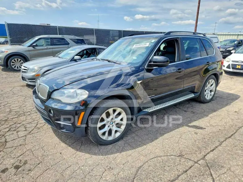 2013 BMW X5 фото