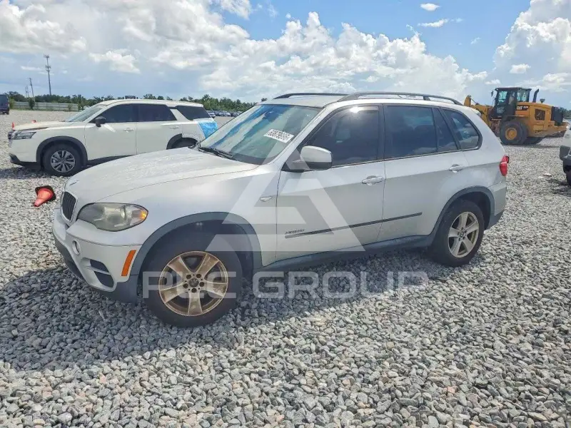 2013 BMW X5 фото