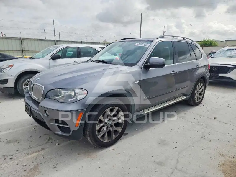 2013 BMW X5 фото