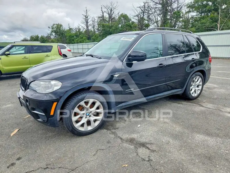 2013 BMW X5 фото