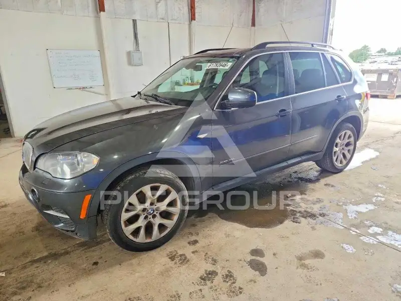 2013 BMW X5 фото