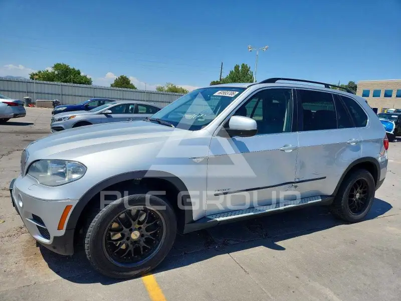 2013 BMW X5 фото
