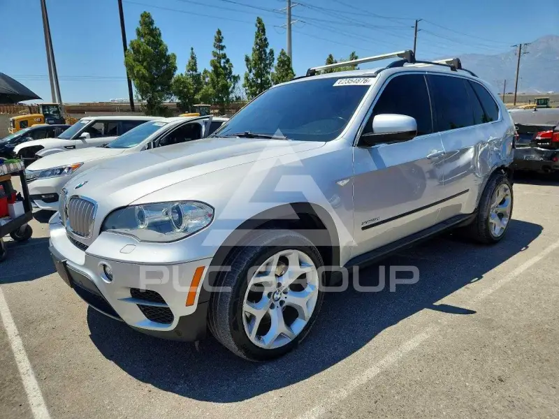 2013 BMW X5 фото