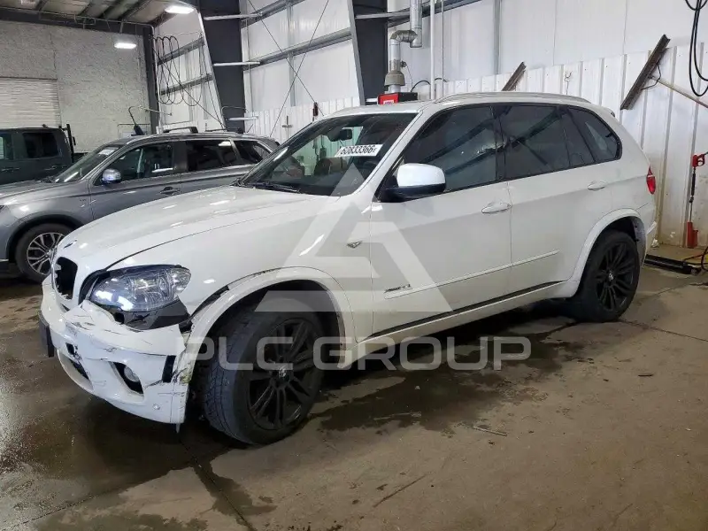2013 BMW X5 фото
