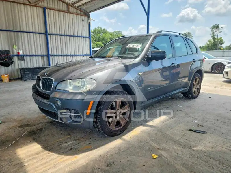 2013 BMW X5 фото