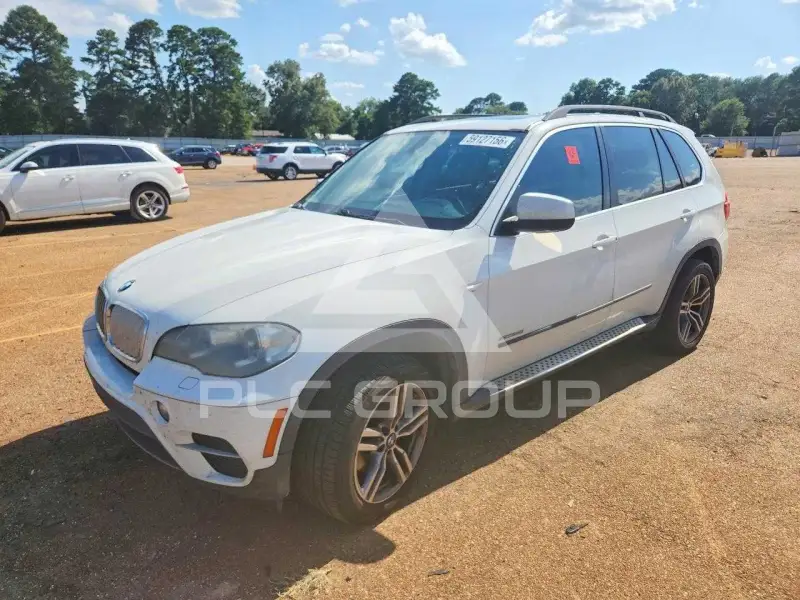 2013 BMW X5 фото