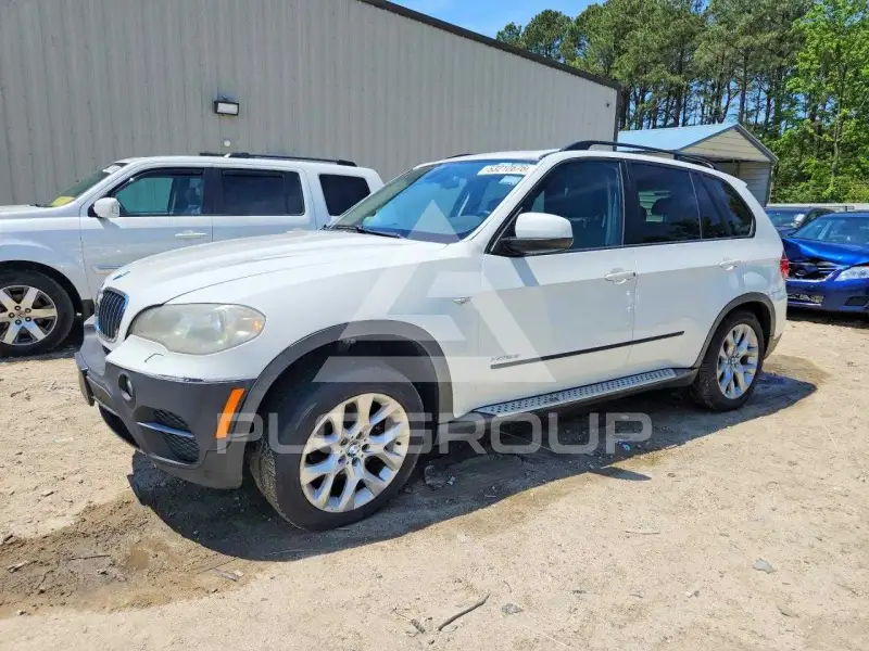 2013 BMW X5 фото