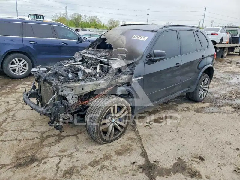 2013 BMW X5 фото