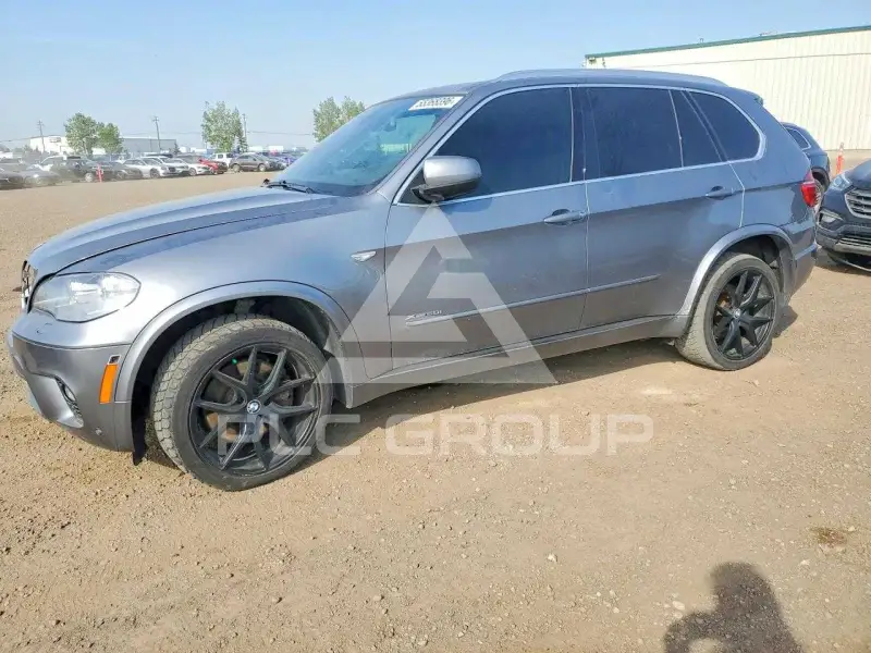 2013 BMW X5 фото