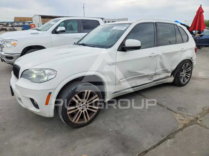2013 BMW X5 фото