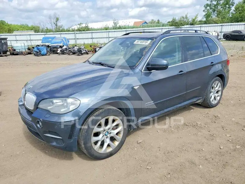 2013 BMW X5 фото