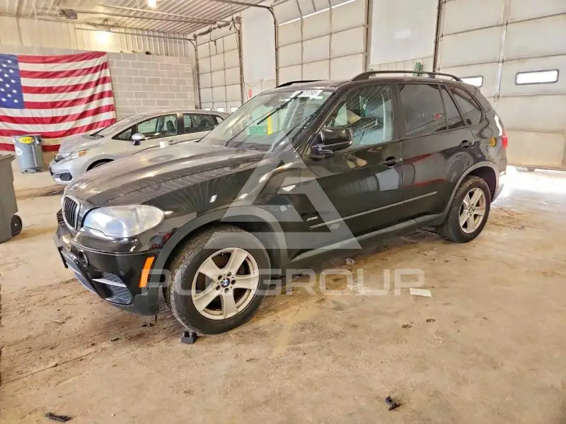 2013 BMW X5 фото